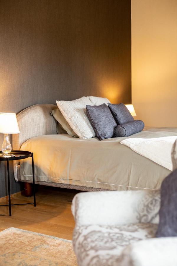 Hotel De L'Ours Preles Buitenkant foto