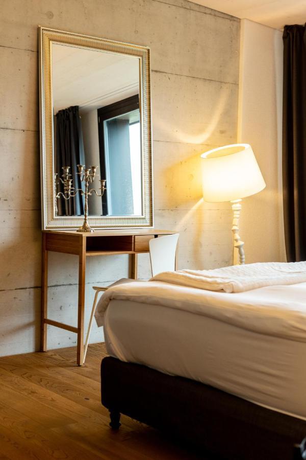 Hotel De L'Ours Preles Buitenkant foto
